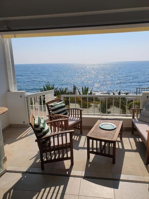 Front Mer - Sublime Appartement Moderne Et Confortable Estepona Zewnętrze zdjęcie