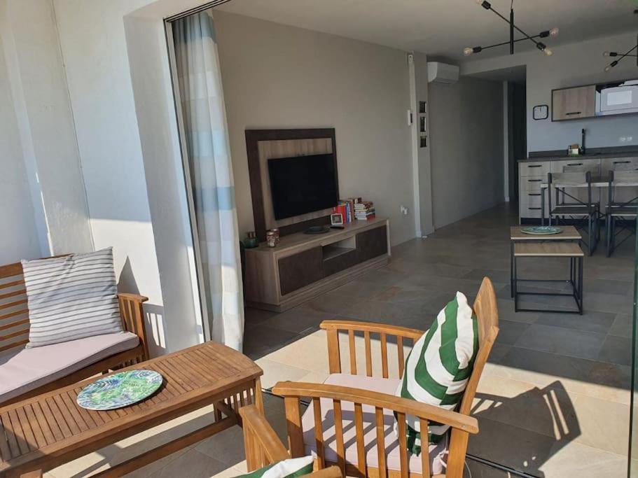 Front Mer - Sublime Appartement Moderne Et Confortable Estepona Zewnętrze zdjęcie
